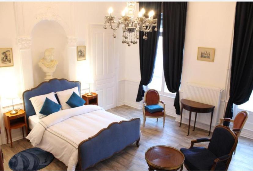 Le Napoleon Guest house 3*